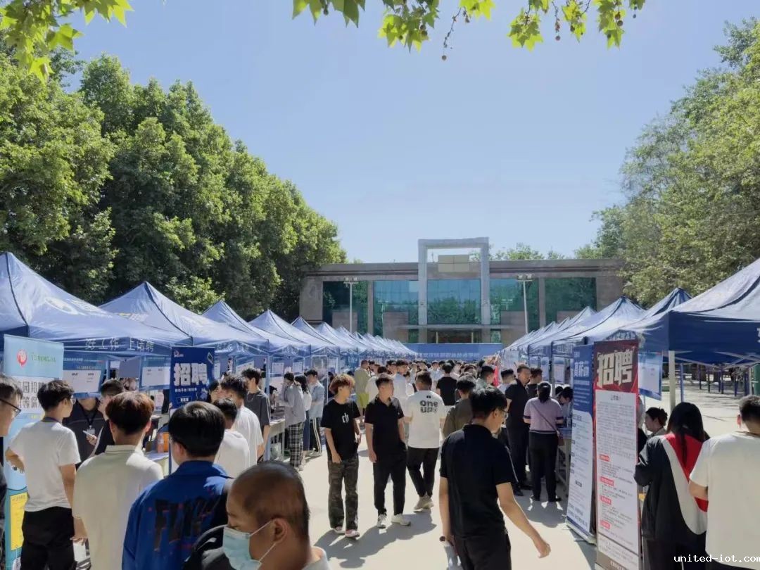 1715753848969084681.jpg 1715753848969084681.jpg