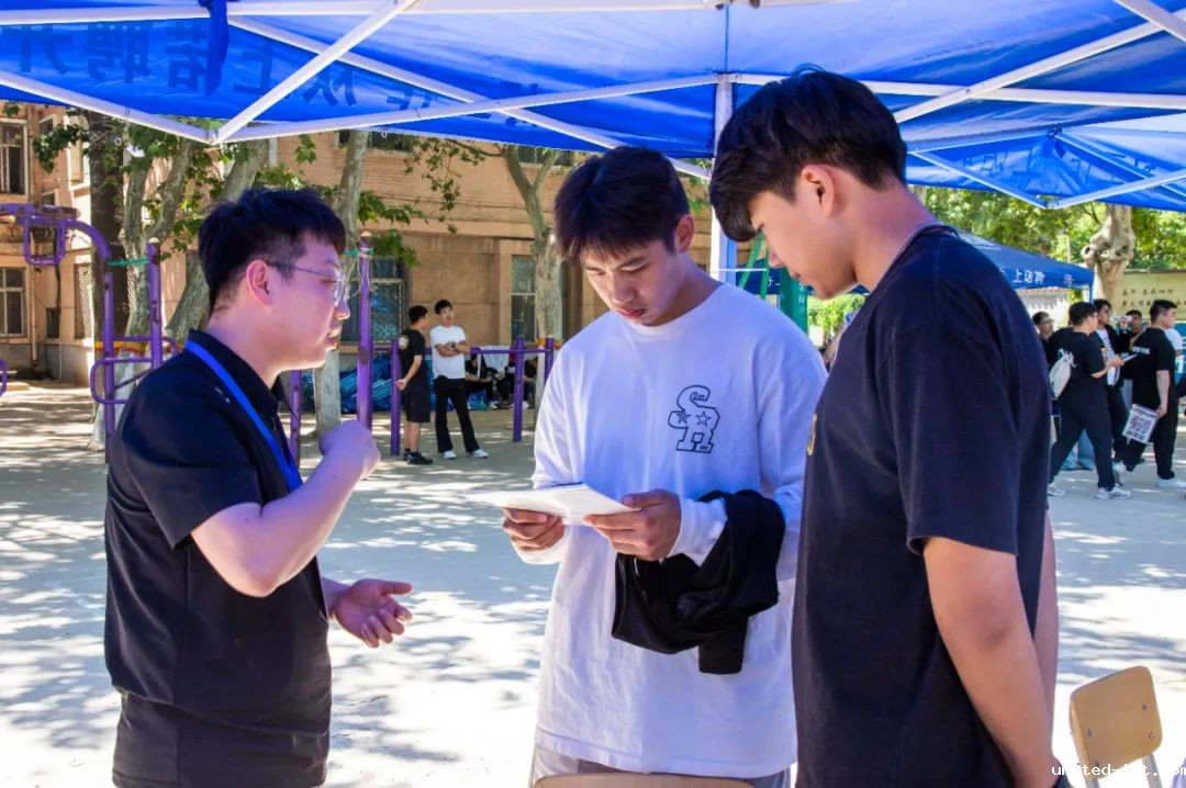 1715753893478001730.jpg 1715753893478001730.jpg